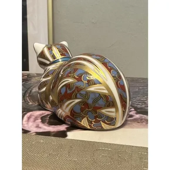 Royal Crown Derby Old Imari Contented Cat Paperweight Figurine - Picture 2 of 5